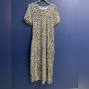 Old Navy Animal Print Midi Dress